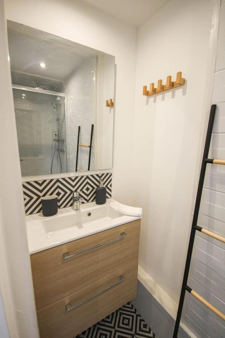 Fully-Equipped Apartment In City Center + Parking Λιλ Εξωτερικό φωτογραφία